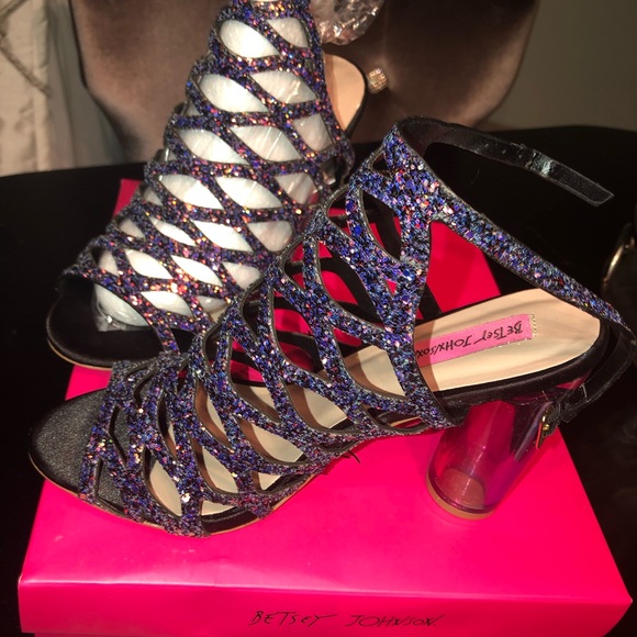 Brand new Betsey Johnson Kerena Sandals 8.5 - Picture 6 of 6